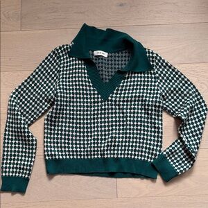 Green and White V-Neck Sweater